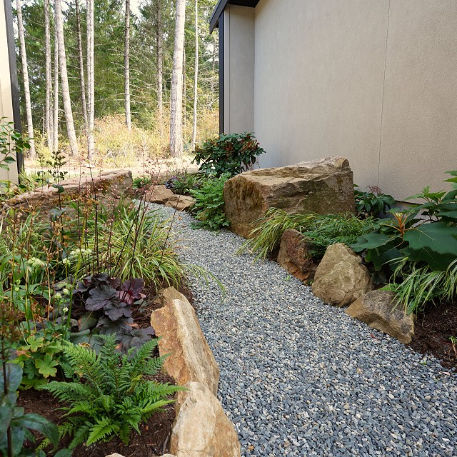 breezeway-garden-1