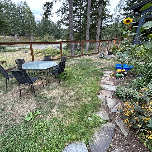 bulter-blvd-landscaper-nanaimo-01