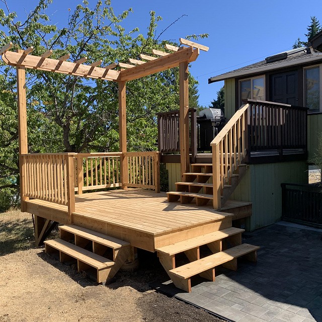 deck-trellis-stairs-arbour-patio