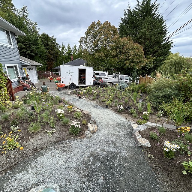 departure-bay-landscaper-09