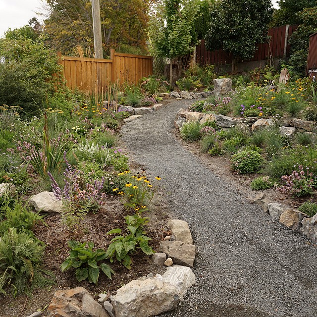 departure-bay-landscaper-13