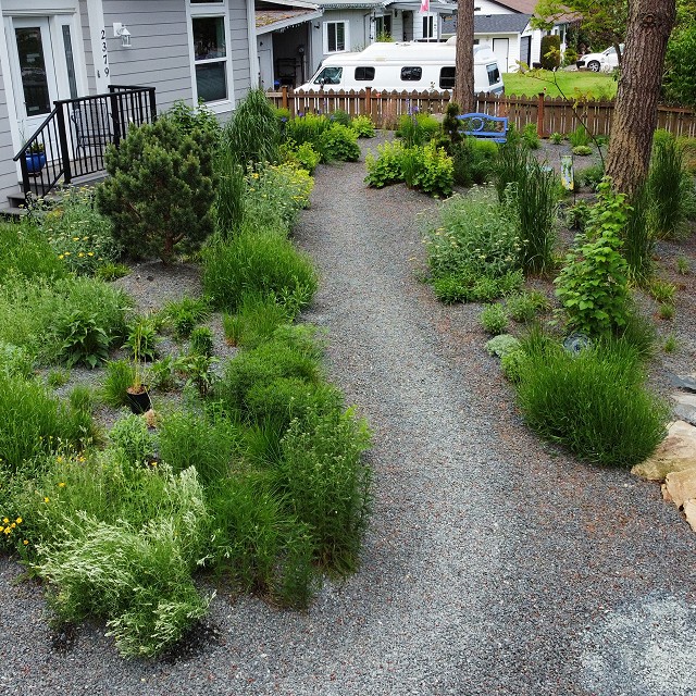 gravel-garden-2022-06-1