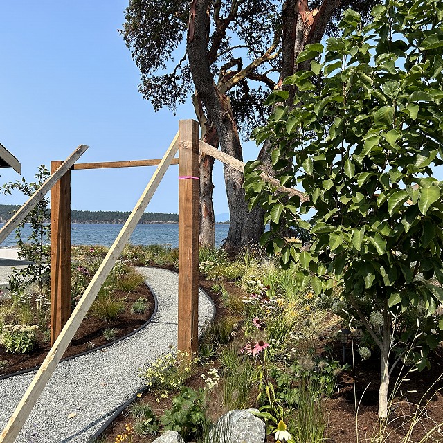 seaside-garden-nanaimo-29
